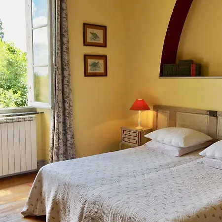 La Rougeanne Bed & Breakfast