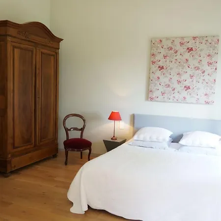 Bed & Breakfast La Rougeanne 4*