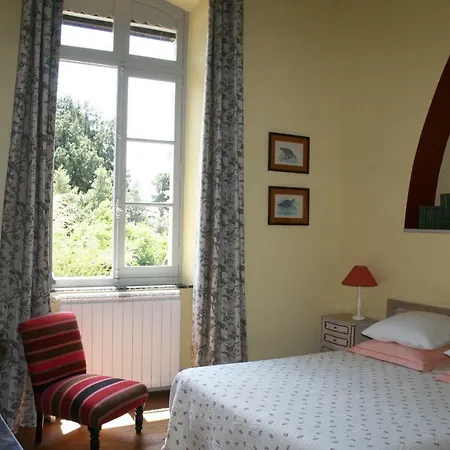 Bed & Breakfast La Rougeanne 4*